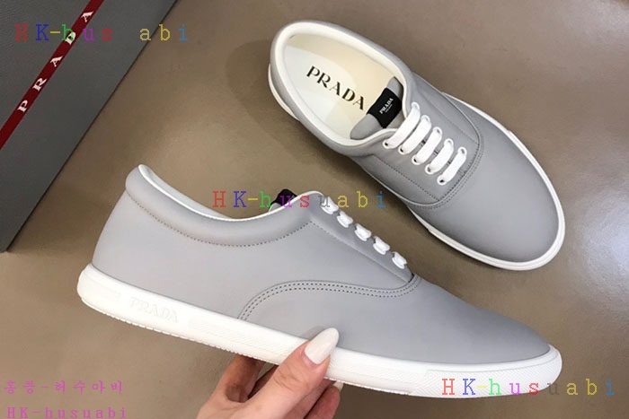 NEW 프라다 스니커즈 신상 P 857726