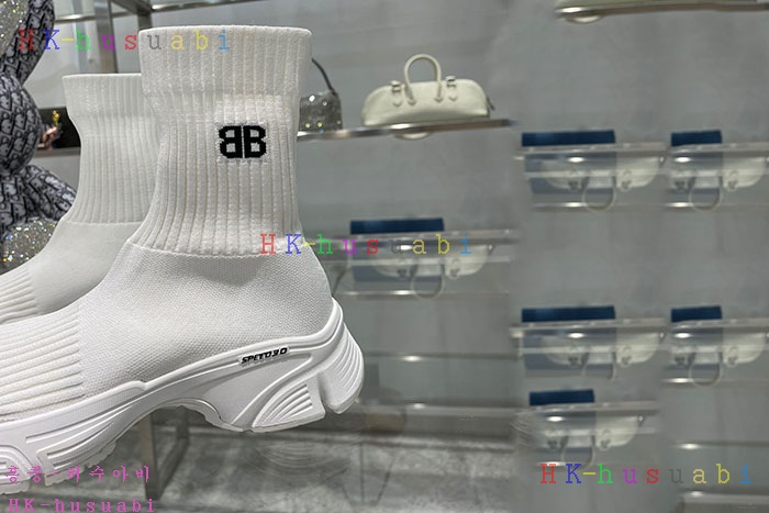 NEW 발렌시아가 스니커즈 신상 B 427753