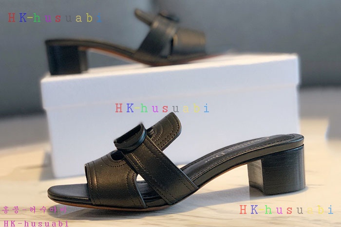 NEW 디올 샌들 신상 DR 872263