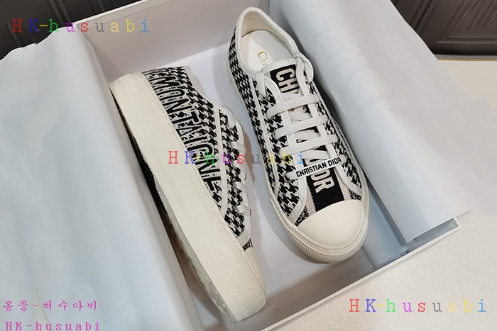 NEW 디올 신발 신상 DR 872297