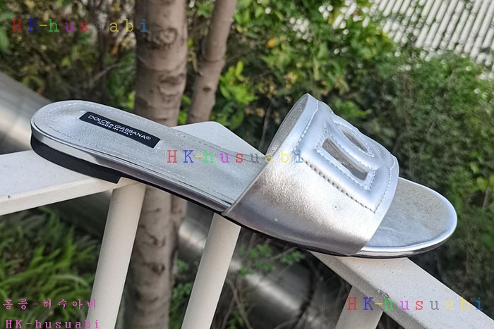 NEW 돌체앤가바나 샌들 신상 DG 245501