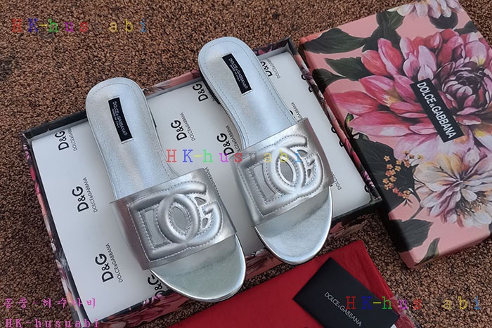 NEW 돌체앤가바나 샌들 신상 DG 245501