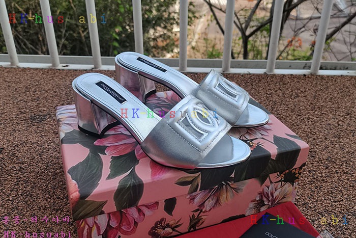 NEW 돌체앤가바나 샌들 신상 DG 245501