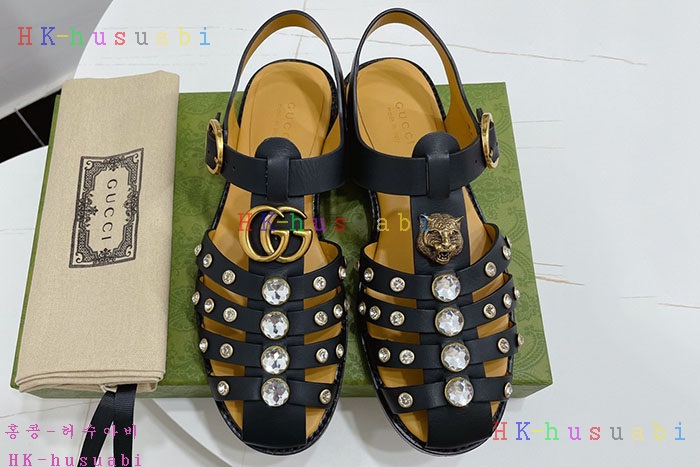 NEW 구찌 로퍼 신상 GU 427555
