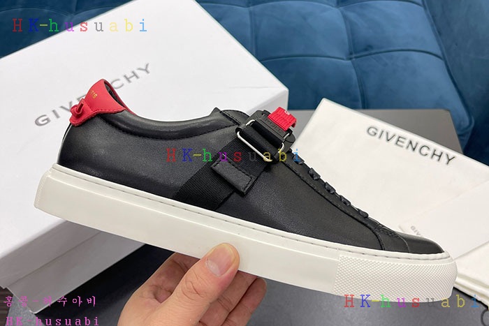 NEW 지방시 스니커즈 신상 GV 7747225