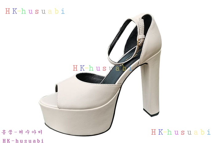 NEW 입생로랑 샌들 신상 SL 774572