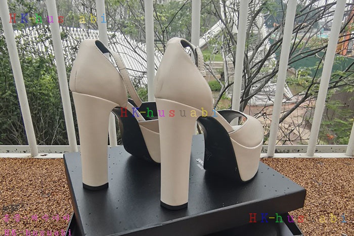 NEW 입생로랑 샌들 신상 SL 774572