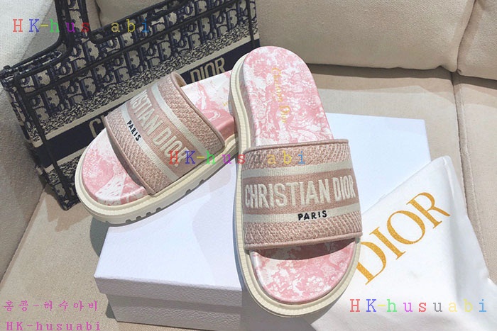 NEW 디올 슬리퍼 신상 DR 558284