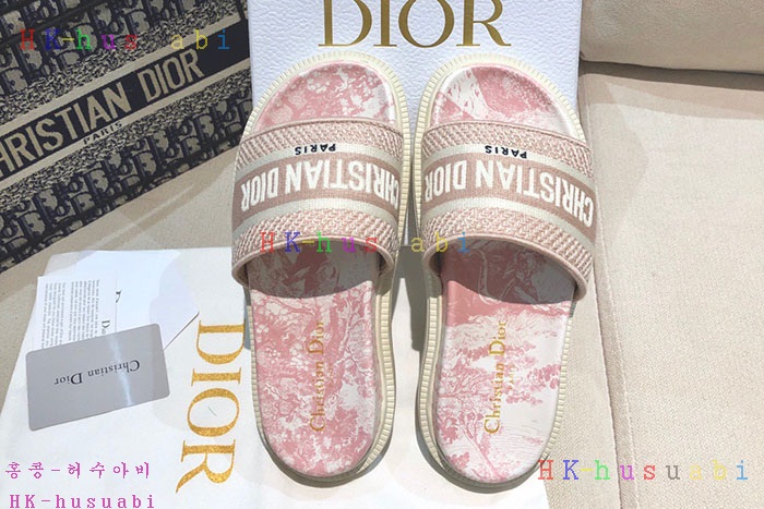 NEW 디올 슬리퍼 신상 DR 558284