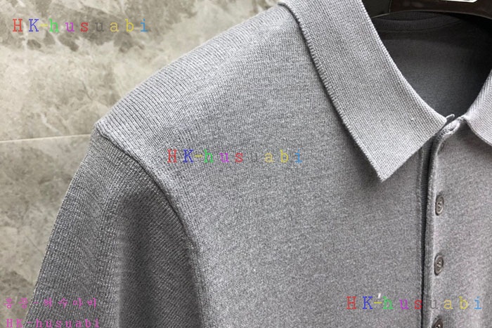 NEW 톰브라운 반팔티 신상 TB 579966