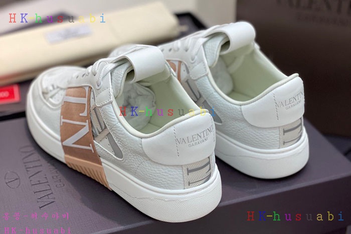NEW 발렌티노 스니커즈 신상 V 23634