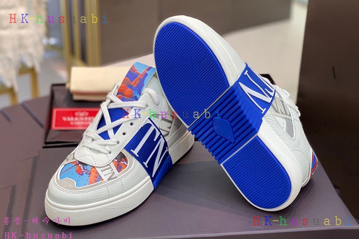 NEW 발렌티노 스니커즈 신상 V 23651