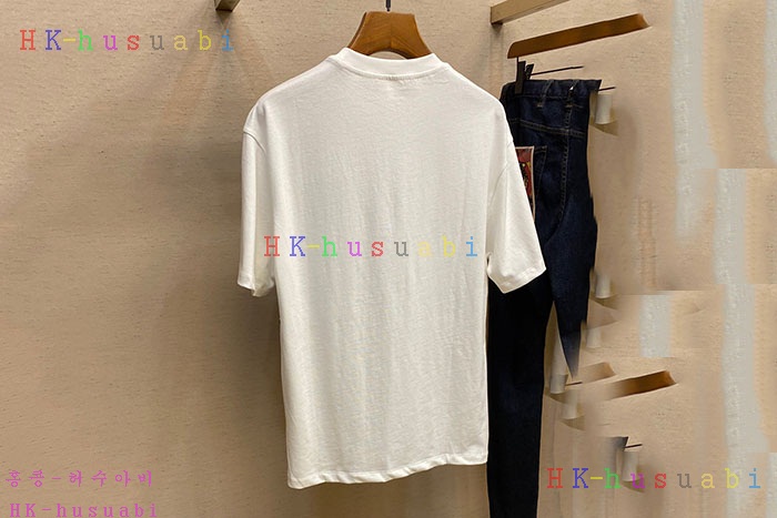 NEW 버버리 반팔티 신상 BB 552723