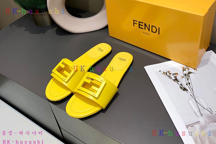 NEW 펜디 슬리퍼 신상 FD 7757502