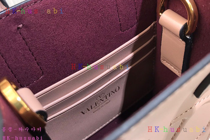 ★미러급★발렌티노 V로고 워크 폰 토트 V 572401-3