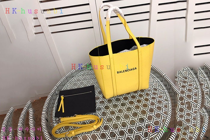★미러급★발렌시아가 쇼퍼백 B 724655