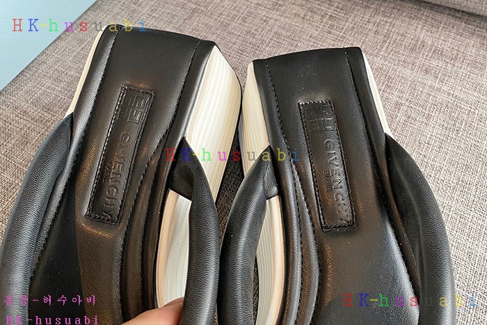 NEW 지방시 샌들 신상 GV 744721