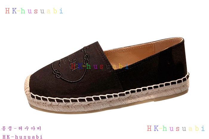 NEW 프라다 스니커즈 신상 P 242560