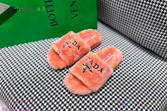 NEW 프라다 샌들 신상 P 242553