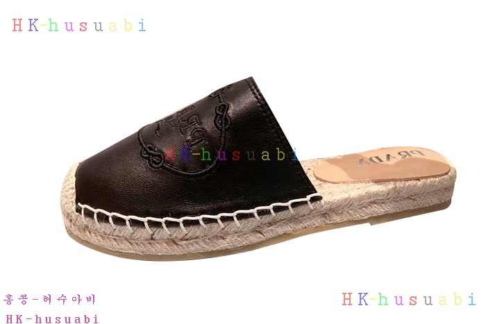 NEW 프라다 스니커즈 신상 P 242560