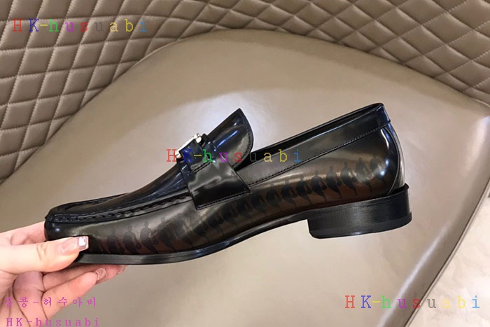 NEW 루이비통 로퍼 신상 LV 7446204