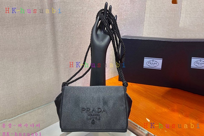 ★미러급★프라다 나일론 숄더백 P 1BD666