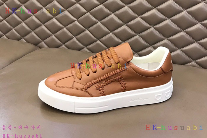 NEW 페라가모 스니커즈 신상 F 858551