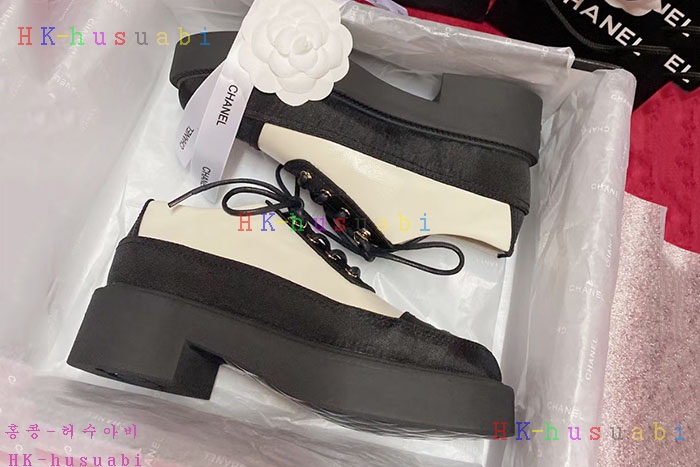 NEW 샤넬 로퍼 신상 C 2523334