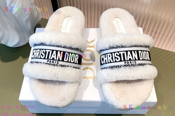 NEW 디올 샌들 신상 DR 255250