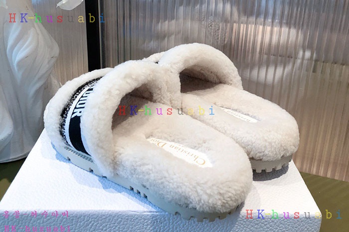NEW 디올 샌들 신상 DR 255250