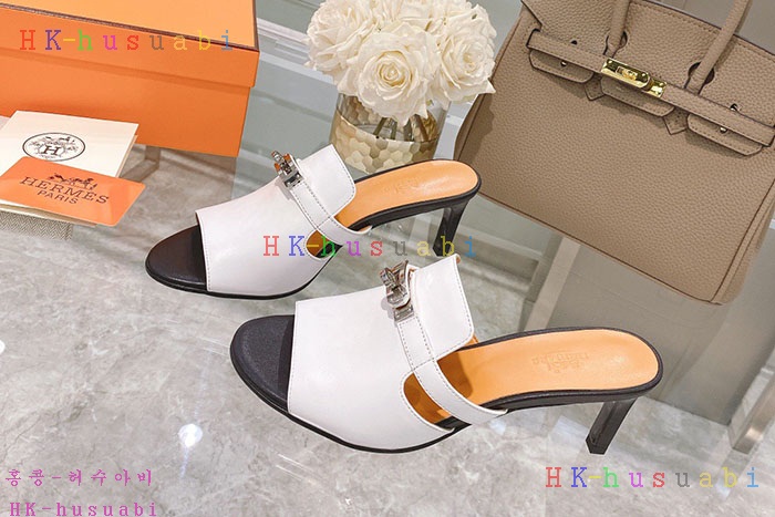 NEW 에르메스 샌들 신상 H 2477402