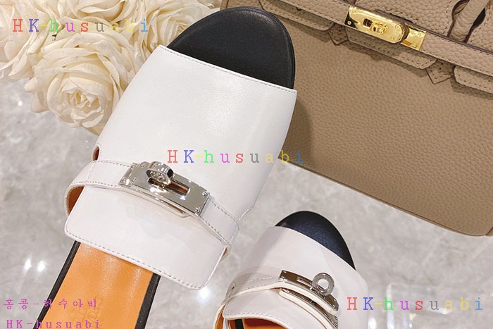 NEW 에르메스 샌들 신상 H 2477402