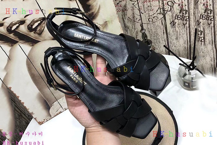 NEW 입생로랑 샌들 신상 SL 578902