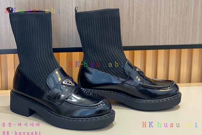 NEW 프라다 로퍼 신상 P 3326620