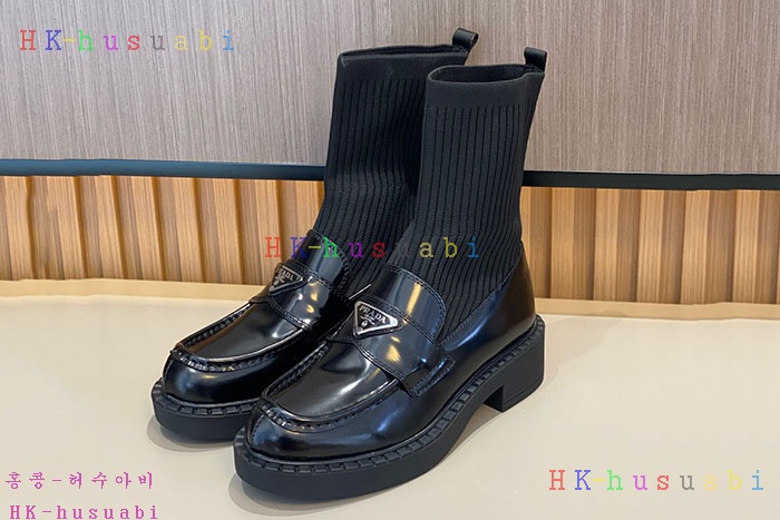 NEW 프라다 로퍼 신상 P 3326620