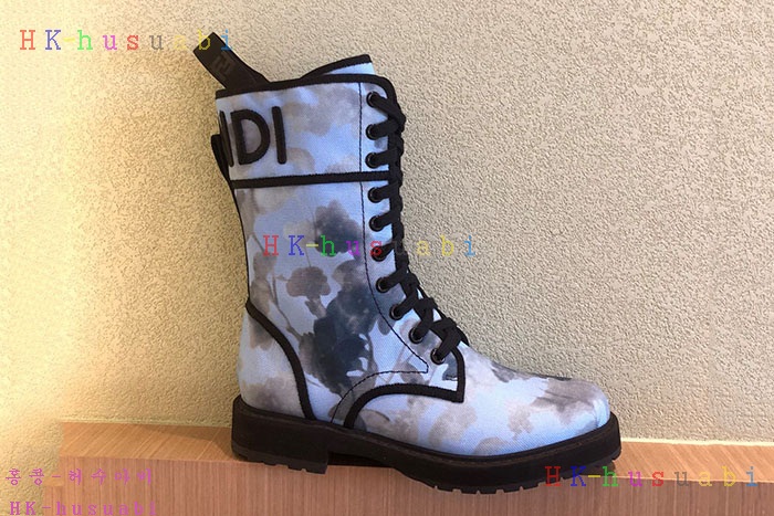 NEW 펜디 부츠 신상 FD 2114241
