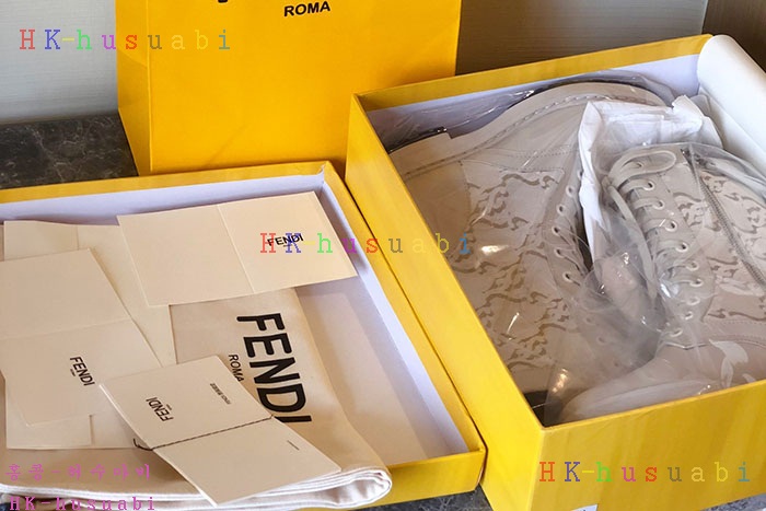 NEW 펜디 부츠 신상 FD 2114245