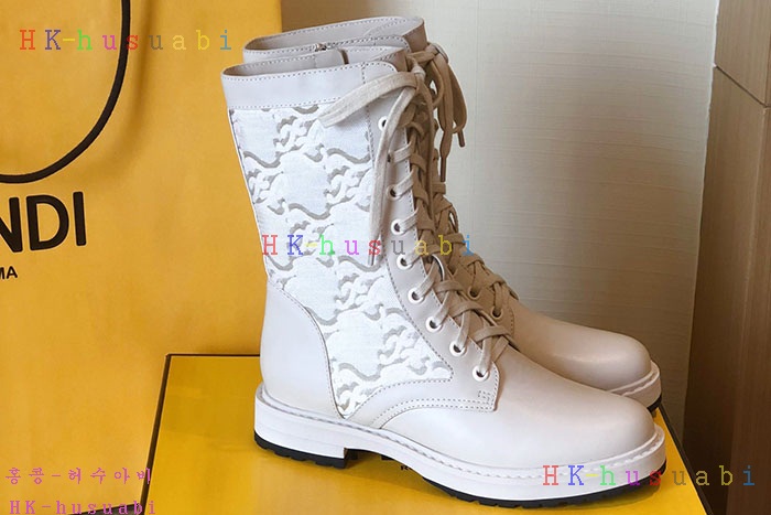 NEW 펜디 부츠 신상 FD 2114245