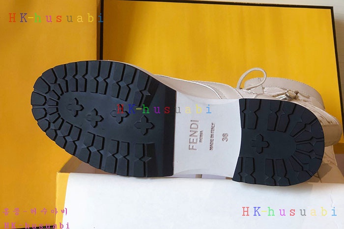 NEW 펜디 부츠 신상 FD 2114245