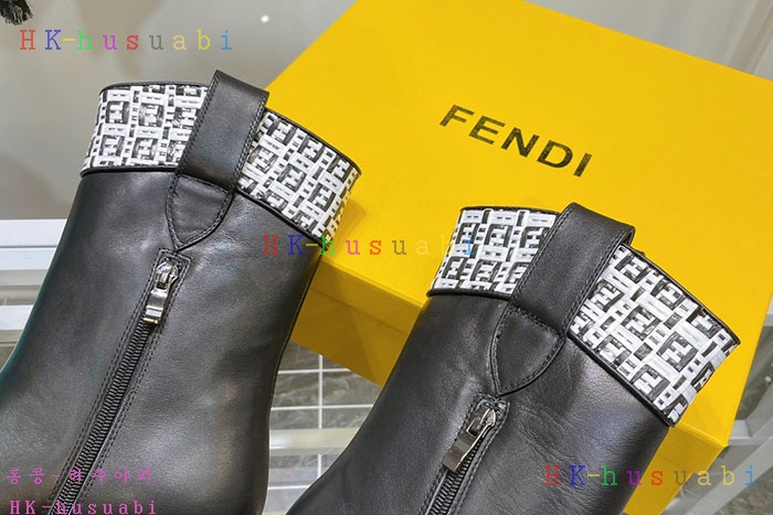 NEW 펜디 부츠 신상 FD 2428853