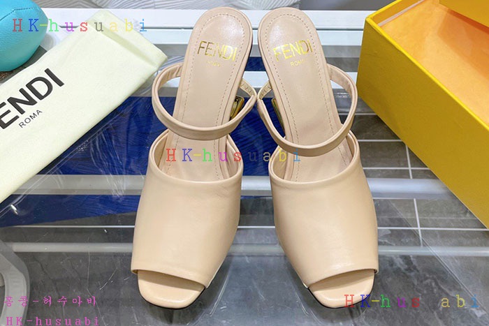 NEW 펜디 신발 신상 FD 2428859