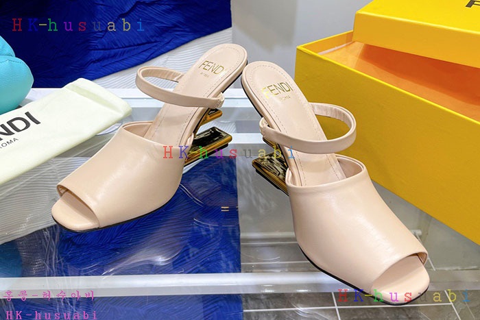 NEW 펜디 신발 신상 FD 2428859