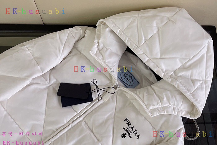 NEW 프라다 패딩 신상 P 2252534