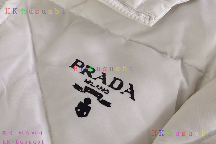 NEW 프라다 패딩 신상 P 2252534