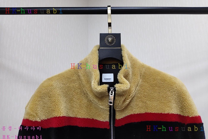 NEW 버버리 상의 신상 BB  1245526