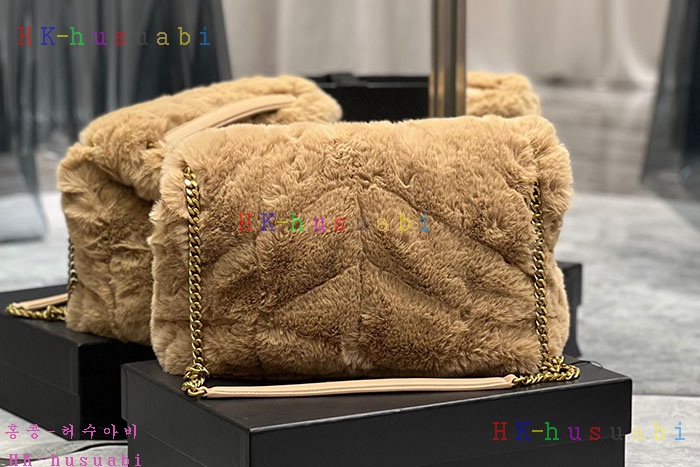 ★미러급★입생로랑 시어링 퍼퍼 미디엄 백  57747529-2