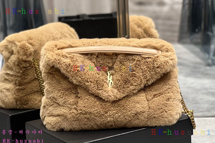 ★미러급★입생로랑 시어링 퍼퍼 미디엄 백  57747529-2