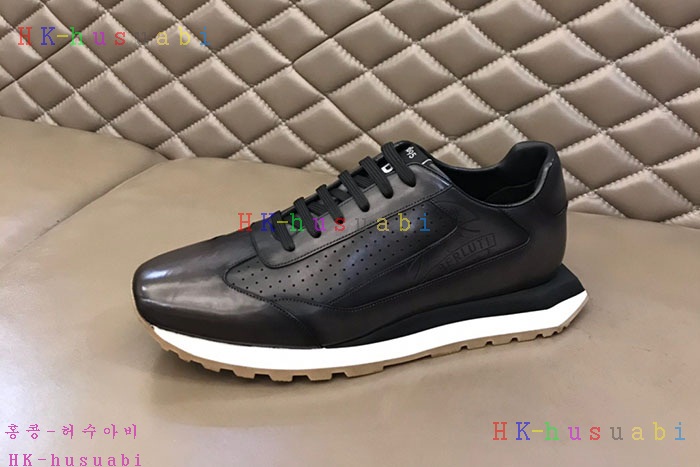 NEW 벨루티 스니커즈 신상 B857705