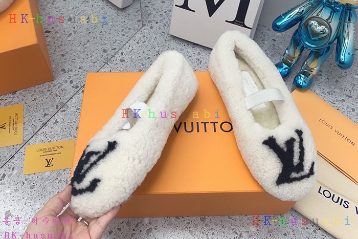 NEW 루이비통 신발 신상 LV 4478268