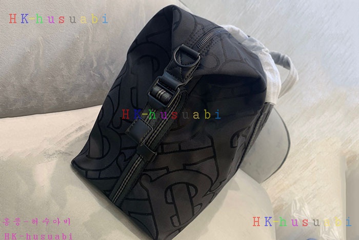 ★미러급★버버리 모노그램 홀드올 백 블랙 80288551
